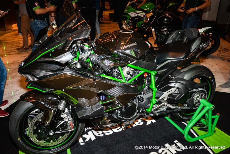 KAWASAKI H2R. H2 & VULCAN-17